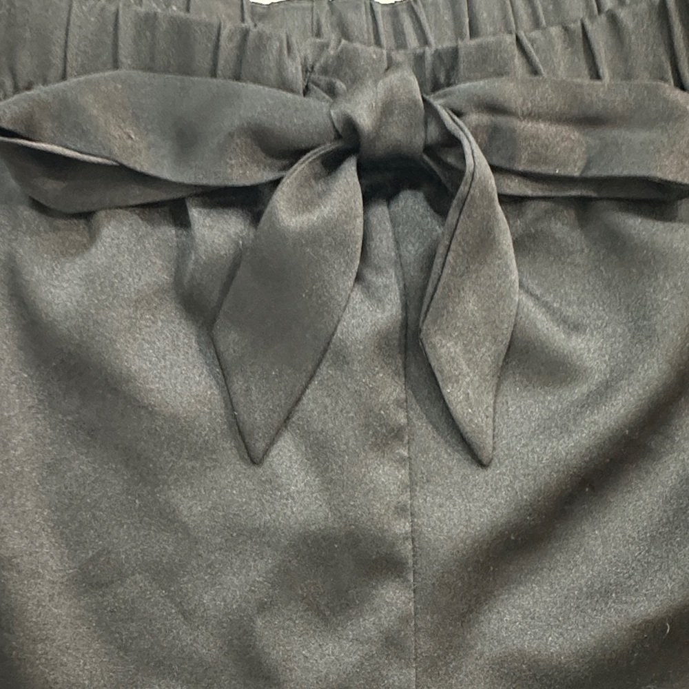 VICTORIA’S SECRET Black Satin Sleep Shorts - Picture 3 of 4